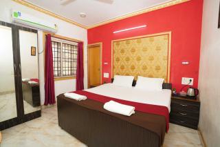 Collection O Sholinganallur Chennai Formerly Nimalan Residenc - Chennai - 9
