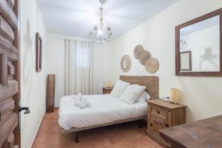 6BR Fire House Sanctuary-Terrace & Barbacue - Santa Maria de Guia - 3