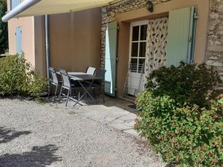 Petit gîte et Grande piscine - Blauvac - 7