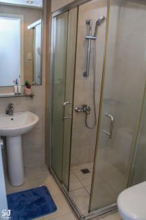 Cozy City Escape 5007 and Peaceful Room in Prime Locations 3919 - Manila - 8