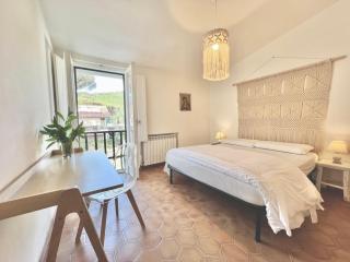 Rosanna, terrazza vista mare, 2 camere, clima e 2 posti auto a soli 50 m dal mare! by Alfareal - 7