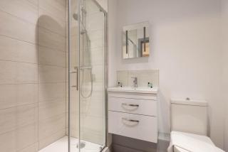 Spacious & Bright 1 Bed Flat in Central Doncaster - Doncaster - 6