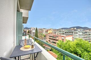 Apartment With Ocean View - Happy Rentals - Nizza - 3