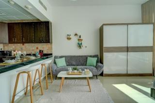 Modern & Cozy Studio, Prime Location ,Pool & Gym Access By Ayla - Abu Dhabi - 0