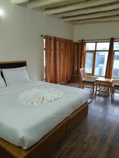 Two Flower Guest House - Leh - 3