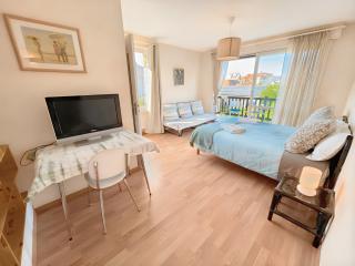 Blonville sur Mer, 2 minute walk to beach, 2 parking spaces and balcony - 4