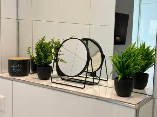 bella casa - Family&Business, 100m zum Konzerteingang Schloß, Parkplatz, SmartTV, Netflix, Waschmaschine, 24h Checkin, 30qm, AP1 - Ludwigsburg - 2