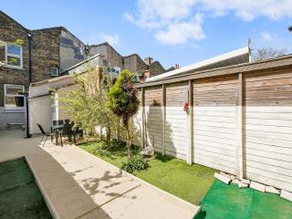 Pass the Keys Bright Stylish 3Bed Home Garden Pet-Friendly - London - 7