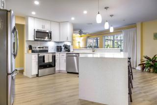 Family-Ready 4BR with Heated Pool & BBQ - North Fort Myers - 5