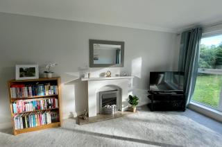 Modern Coastal Retreat, 5-Bedroom, 4-Bathroom Home, with Parking in Portsoy - 6