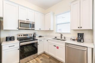 Coral Cottage Near Disney With Margaritaville Resort Island H2O Access - 8063Kd - Orlando - 2