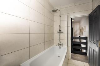 Priory house - home away from home - Dartford - 4