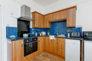 Balcony Apartment - 5