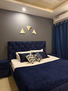 Private family 1bed apartment ,Self checkin in E-11 - Islamabad - 0
