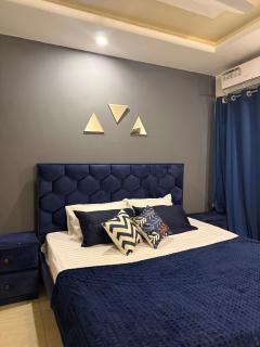 Private family 1bed apartment ,Self checkin in E-11 - 5