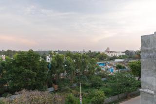 Twilight Retreat by Red OliveACBBQJacuzzi - Bangalore - 5