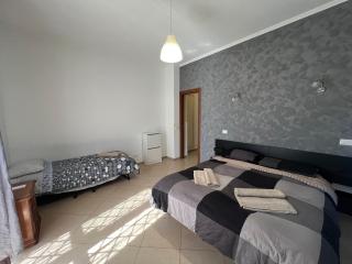 -5 min from bus stop-free parking - Rome - 4