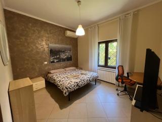 -5 min from bus stop-free parking - Rome - 9