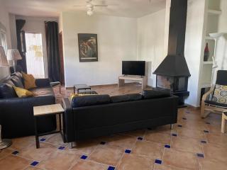 Lovely 10 bed villa with private pool and garden - Cacin - 5
