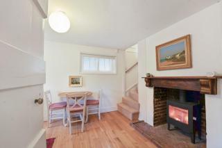 Lion Cottage - cosy english cottage in the country with parking, patio space and in an idyllic location - 1