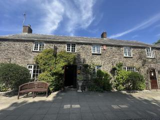 The Crooked Inn - Saltash - 9