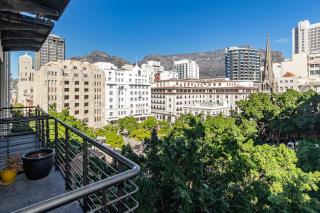 Pristine 1 bedroom unit in the city with balcony - Kapstadt - 1