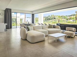 New Villa with Private Pool and Garden in La Finca de la Cala - La Cala de Mijas - 4