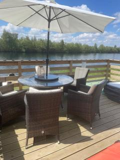 Award winning Serenity Lodge with outstanding lakeside views from the hot tub , at Tallington Lakes Leisure Park, Stamford - Tallington - 1