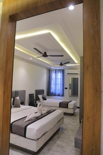 S K Residency - Vrindāvan - 3