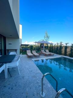 Pearl Pool Luxury Villa - Golem - 0