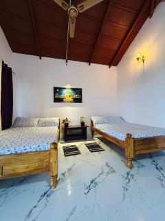 SkyScape Homestay- near yathinbujja treaking, devaramane, bettadhabiraveshvara - Mudigere - 9