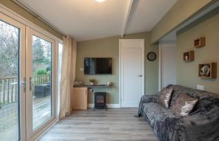 Crofters Cabin - Wrexham - 1