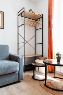 Studio - Washington 2 - 2