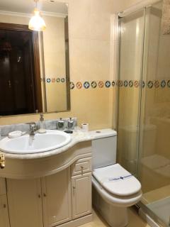 Amplio y Acogedor Piso con garaje en Nueva - 1
