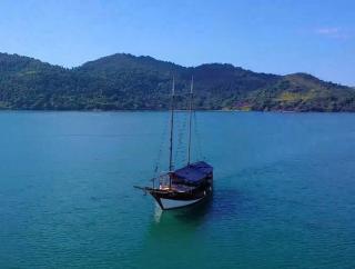 Passeio de barco na Escuna Ibiza - Paraty - 9