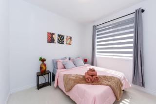 Brand New 7beds-kingbedsplaytablefamilysleep15 - Milton - 5