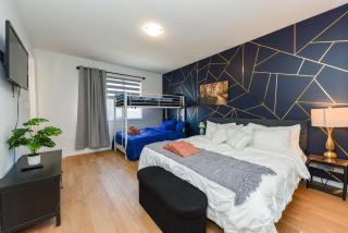 Brand New 7beds-kingbedsplaytablefamilysleep15 - Milton - 9