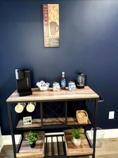Cozy Modern Apt Scenic Balcony Sleeps 4 - Philadelphia - 7
