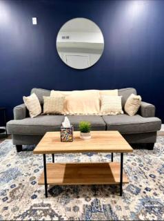 Cozy Modern Apt Scenic Balcony Sleeps 4 - Philadelphia - 9