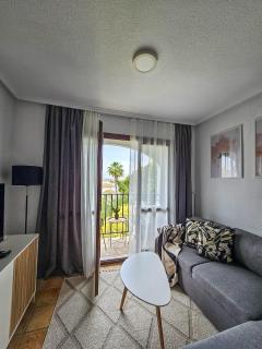 1-Bed Apartment Calas Blancas Amazing Location - Torrevieja - 9