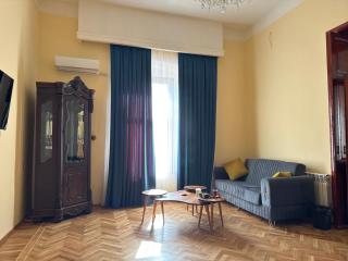 Museum house by PrimeApartBaku - Baku - 8
