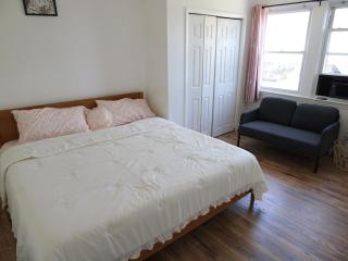 Spacious 4-Bedroom Family Home Sleeps 10 Peaceful Baltimore Suburb - 3