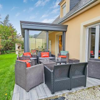 Cousinades and XXL family, terrace - Merville-Franceville-Plage - 1