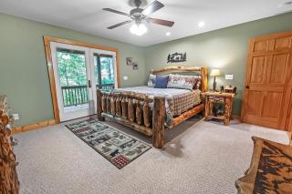 Mountain Getaway with Hot Tub & Game Room cabin - Cleveland - 6