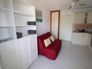 Studio Cabine avec terrasse ensoleillée, piscines, parking privé, à 500m de la plage - FR-1-307-133 - Le Grau-du-Roi - 9