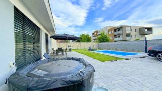 Klimatizovaný Apartmánový dom s bazénom, 10B - Senec - 5