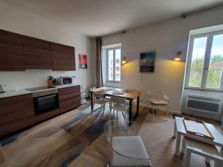 Bienvenue à Sanary ! A deux pas du port - 8