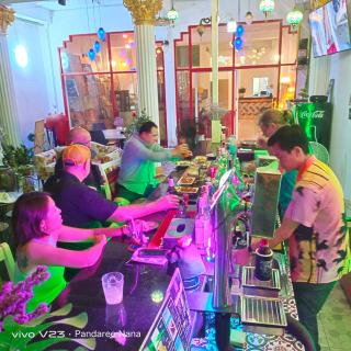 MaHaNa Hostel Family room - 8