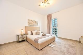 Yas Canal 3 Luxury Apartment Close to F1 and Ferrari World - Abu Dhabi - 9