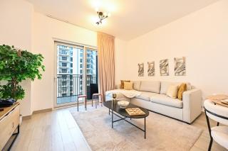 Yas Canal 3 Luxury Apartment Close to F1 and Ferrari World - Abu Dhabi - 1
